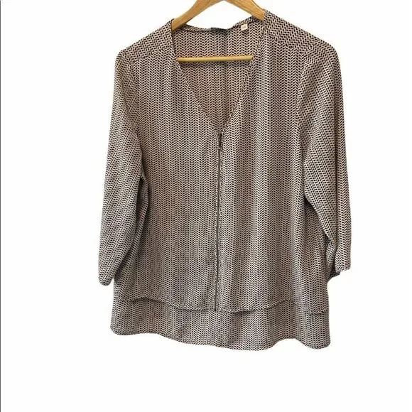 REITMANS Black&White Printed Zipper Loose Fit Top - Picture 1 of 8